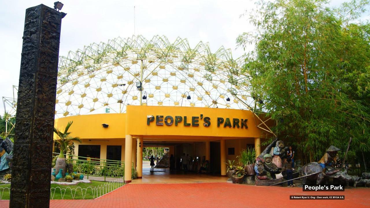Palm Residence Davao Экстерьер фото