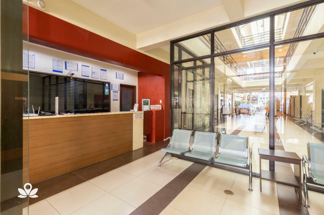 Palm Residence Davao Экстерьер фото